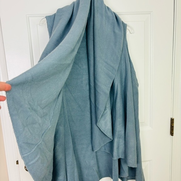 Look by M Waterfall Shawl Vest Sweater Wrap - Picture 3 of 9